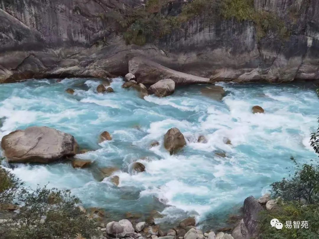 装修房屋风水_从风水学来看房屋大门的装修_房屋院子大门风水禁忌