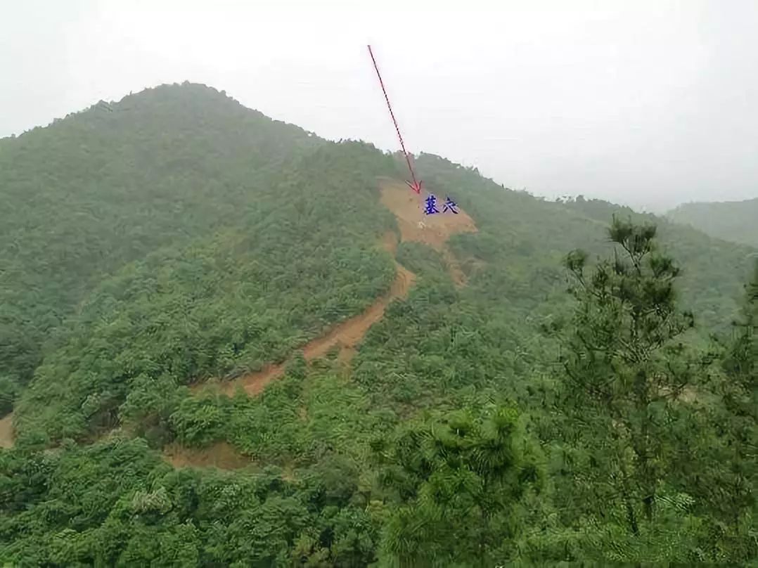 农村平地坟地风水怎么看_农村坟地风水图解_农村坟地风水图片 图