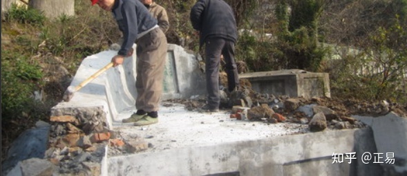 农村平地坟地风水怎么看_农村坟地风水图片_农村真实坟地风水灵异