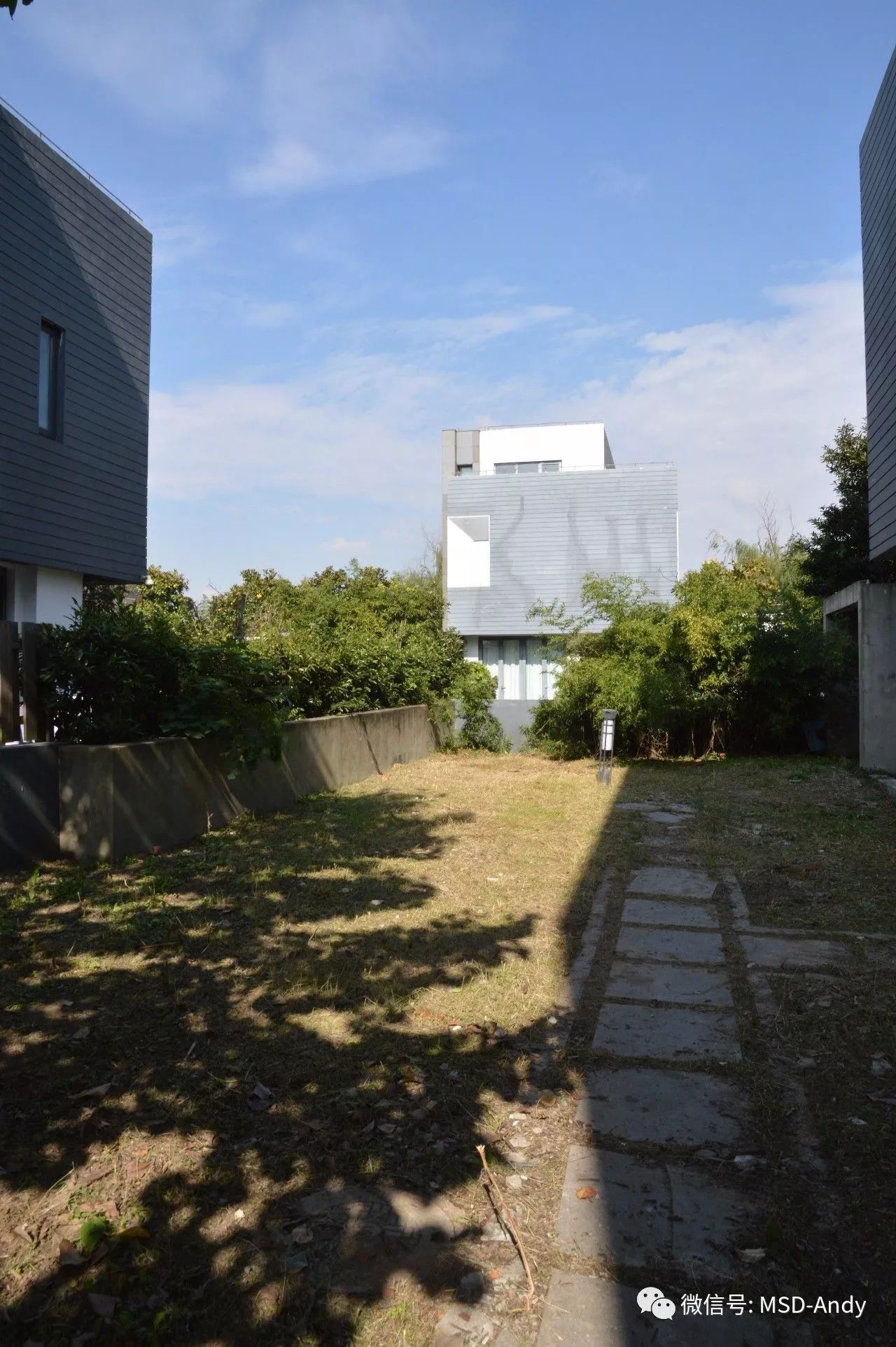 别墅地下室建泳池风水_屋后修个小游泳池风水_珠海室內泳池