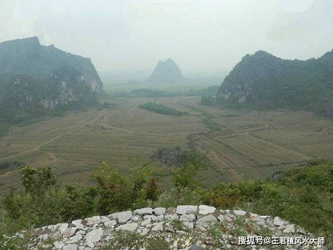 李先念祖坟风水图_李嘉诚祖坟墓地风水图_杨成武祖坟风水图