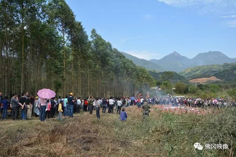 黄峭山祖坟风水_黄坟什么意思_坟墓风水黄泉水